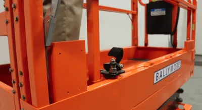Ballymore DMSL-19 platform lift shown from an alternate angle