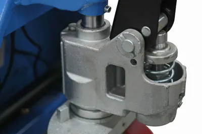 Eoslift M25N pallet jack shown from an alternate angle