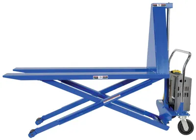 HIPM-2772-DC pallet jack shown from an alternate angle