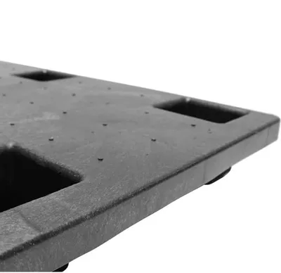 EXP 121 Plastic Pallet Bottom Closeup
