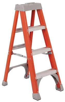 Vestil FBSL-4 ladder shown from an alternate angle