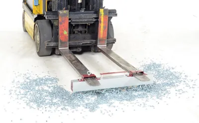 Vestil HFMS-36 Steel Forklift Hanging Magnetic Sweeper 4