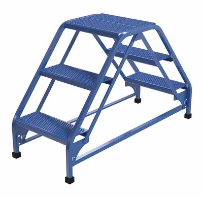 Vestil LAD-DD-18-3-P ladder shown from an alternate angle