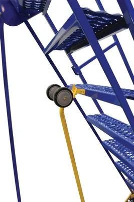 Vestil LAD-MM-LTO ladder shown from an alternate angle