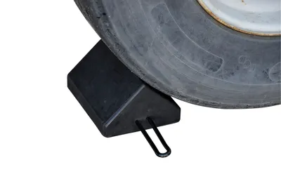 Vestil RWC-10-HDL Molded Rubber Wheel Chock with Handle 3