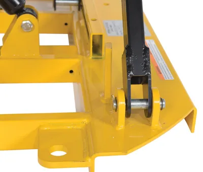 Vestil SST-45-ST lift table shown from an alternate angle