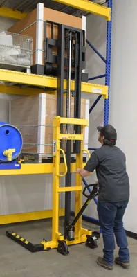Vestil VHPS-2000-AA-118 Steel Stacker Manual Pump