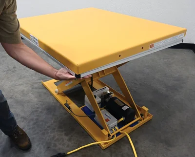 Vestil EHLT-WSI-4048-1.5-36 Steel Electric Hydraulic Scissor Table 40"x48" With Internal Power Unit 1,500 Lb