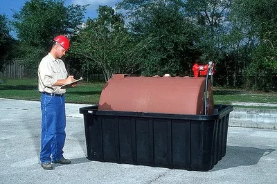 Vestil OTC-550 Polyethylene Fuel Tank Containment with Drain 60 In