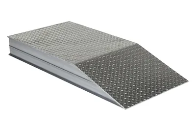 Vestil Aluminum Heavy Duty Wheel Riser 48 In. x 24 In. x 5-7/8 In. 30000 Lb. Capacity Silver