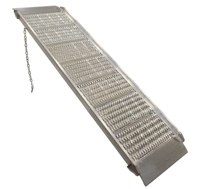 Vestil Aluminum Grip-Strut Walk Ramps 96-3/4 In. x 29-3/8 In. 2800 Lb. Capacity Silver