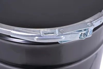 Vestil LID-STL-LL lid shown from an alternate angle