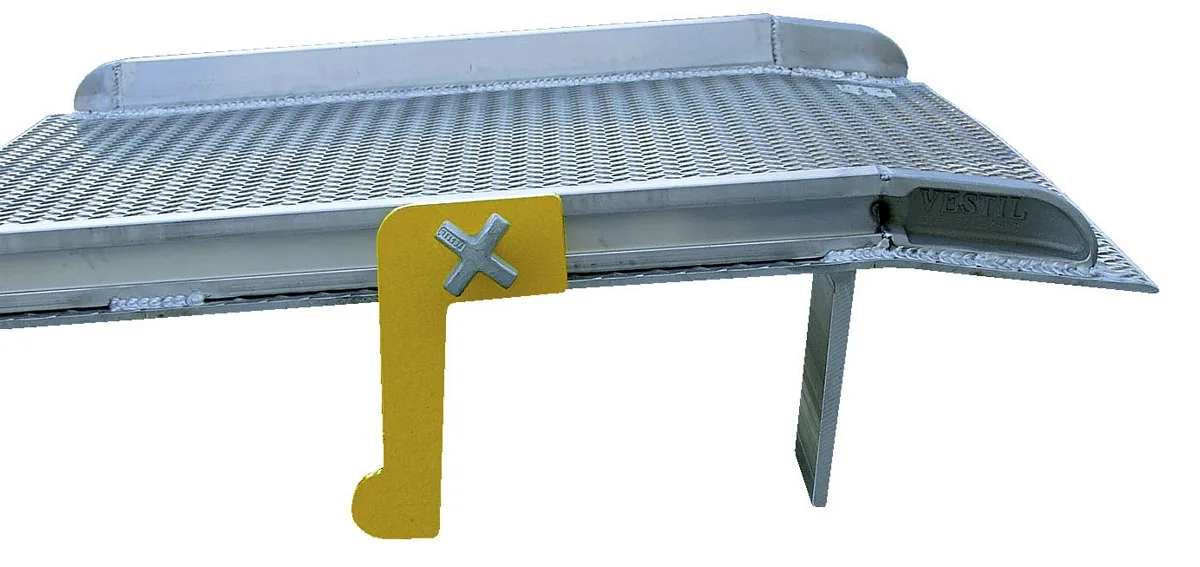 Vestil SSL-1314 aluminum truck dockboards (welded aluminum curbs)